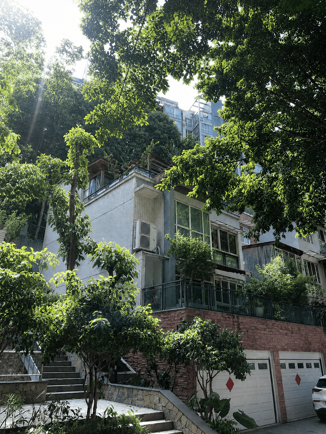 黄南岛居岁月从容升级：小小岛老别墅加装蒂升悦行款电梯